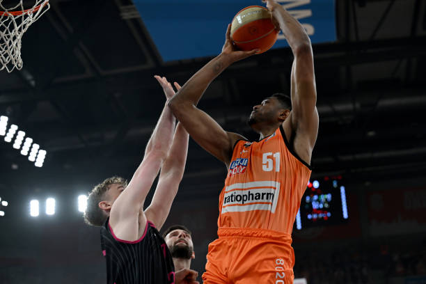 图与活动嘉 图与活动嘉