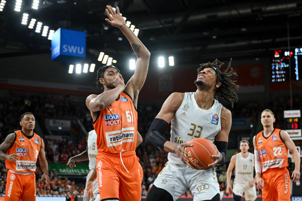 通过本赛季 通过本赛季